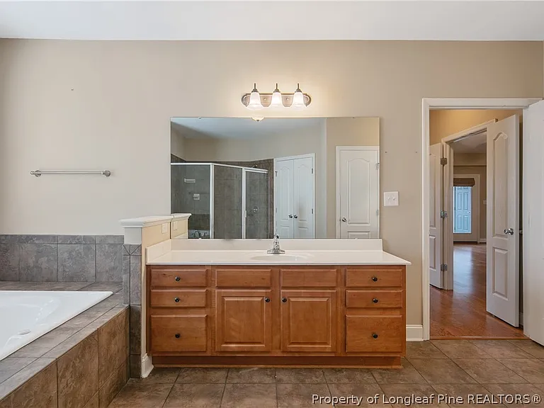 1611 Bluffside Dr #301 — Photo 30