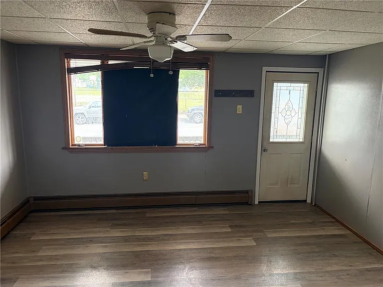 142 W High St — Photo 4