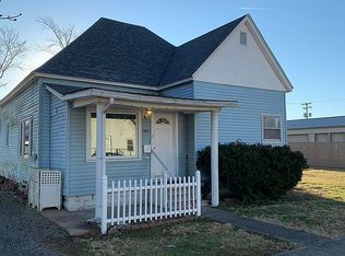 1008 S 16th St, Herrin, IL 62948