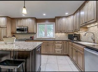 87 Axline Rd, Chatham, IL 62629