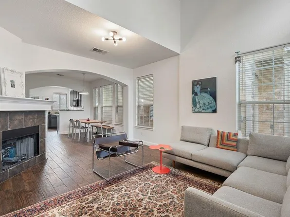 1819 Village Oak Ct, Austin, TX 78704