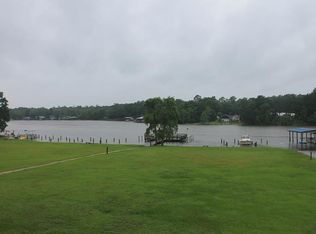 212 Riverbend Dr, Mobile, AL 36605