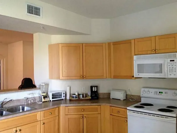 11019 Legacy Ln APT 205, Palm Beach Gardens, FL 33410