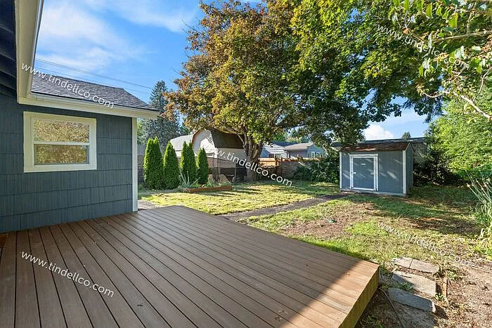 7927 N Olympia St — Photo 18