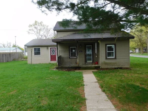 235 W Market St, Centreville, MI 49032