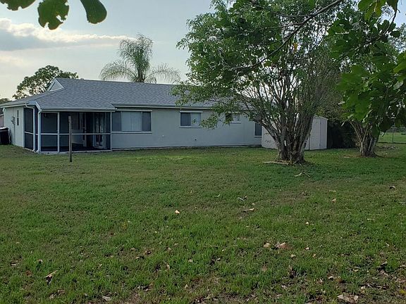 2nd image of 3081 SW Longleaf Court