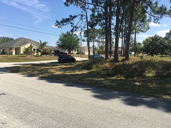 3rd image of 1298 SW Kalevala Dr