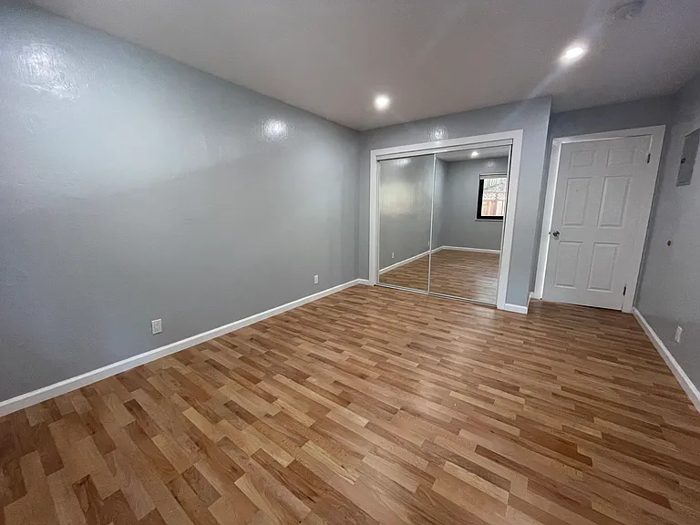 11040 Eastbrook Ave — Photo 20