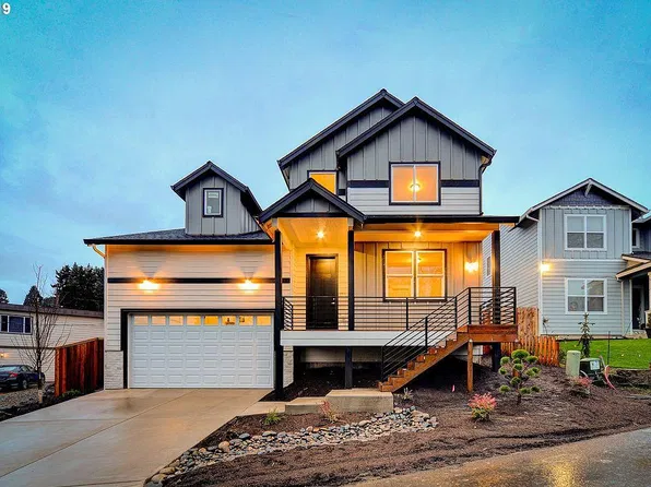 2108 NW Kelly Dr, Vancouver, WA 98665