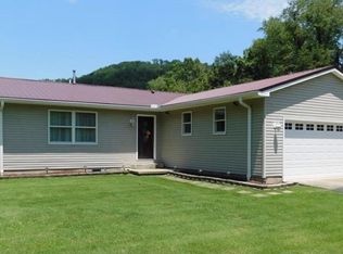 972 Tug River Rd, Inez, KY 41224