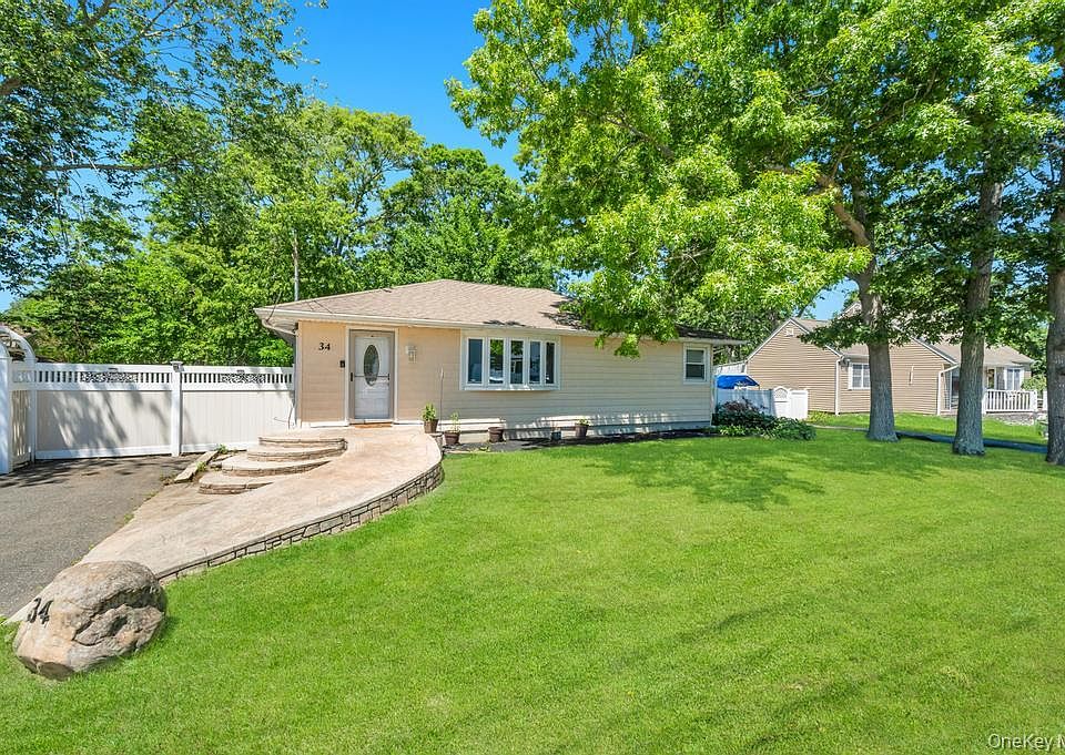 1st image of 34 Windus Drive