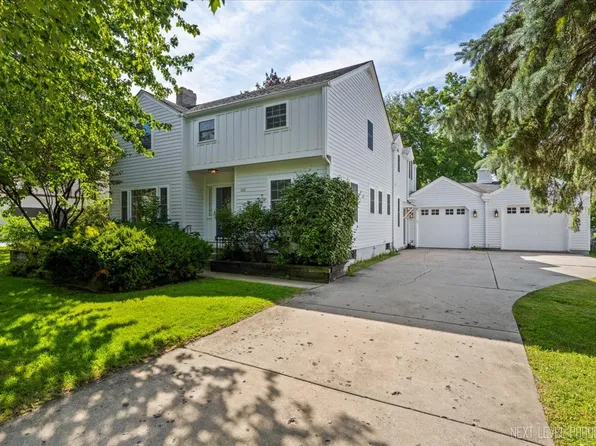 1222 James St, Geneva, IL 60134