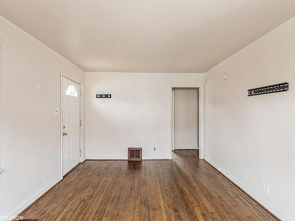 2nd image of 6824 Huron Ave