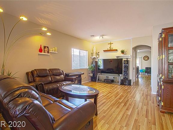 3rd image of 5229 Adorato Dr