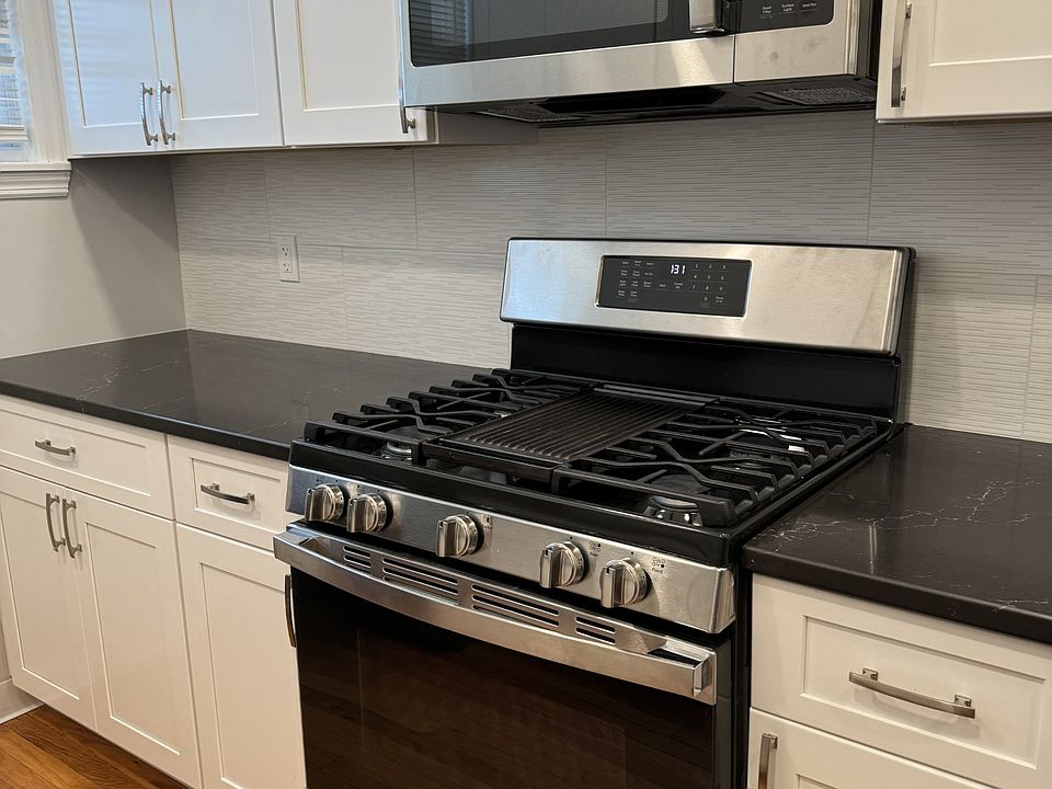 1st image of 23914 Poplar St #1