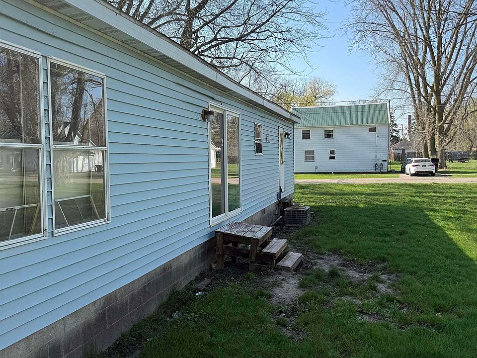 2nd image of 205 N Catherine St