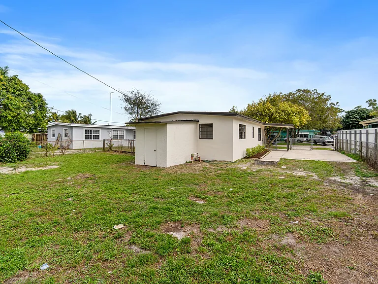 2415 Lewis Rd — Photo 27