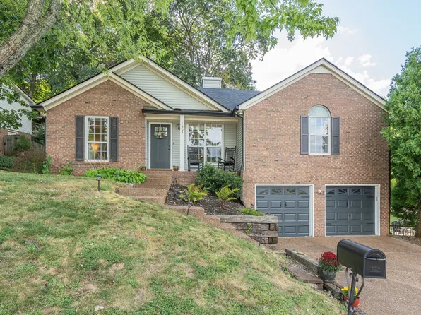 1804 Champions Dr, Nashville, TN 37211