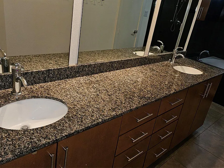 2301 Camden Dr #B — Photo 29