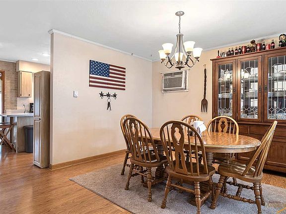 2nd image of 7309 Carole Dr