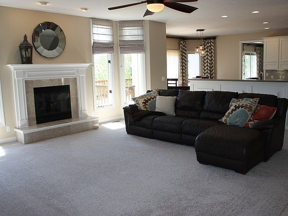 3rd image of 7645 Kennelley Dr