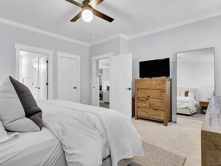 651 Crown Pointe Dr — Photo 19