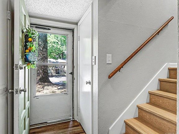 3rd image of 118 Emperado Way