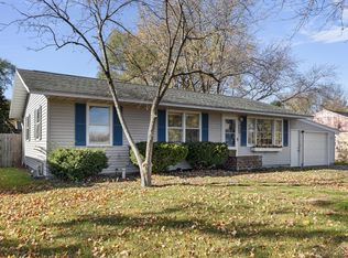 2404 Stratton Rd, Benton Harbor, MI 49022