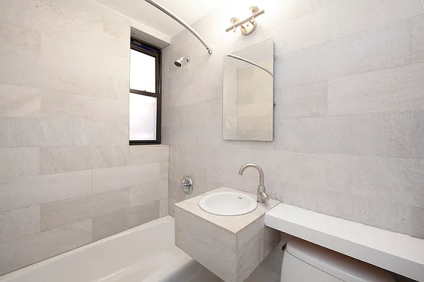 Rented by R New York | media 10