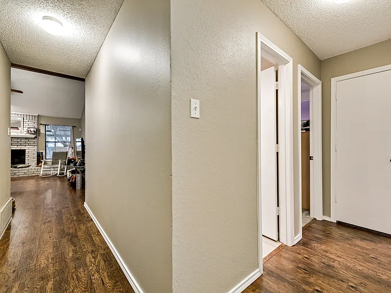 515 Anice Ln — Photo 9