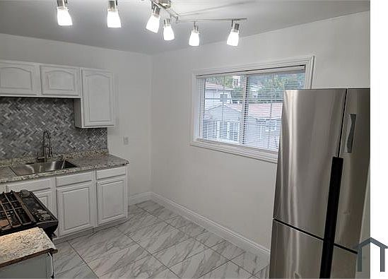 1st image of 7974 Macarthur Blvd #A