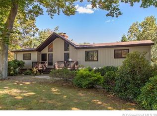 609 Arrowhead Dr, Orange, CT 06477