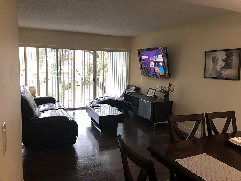 9365 Fontainebleau Blvd — Photo 2