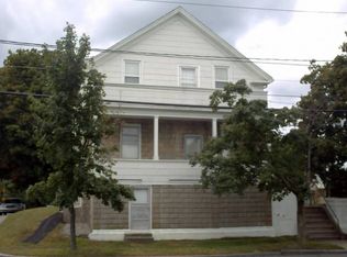 83 Farmington Ave, Providence, RI 02909