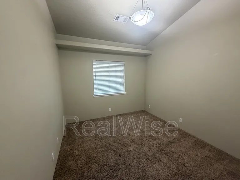 1679 George Tweed Blvd — Photo 11