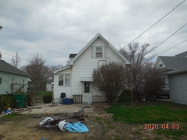 2nd image of 109 W Grant St