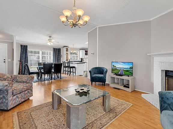 4th image of 153 Queens Rd.