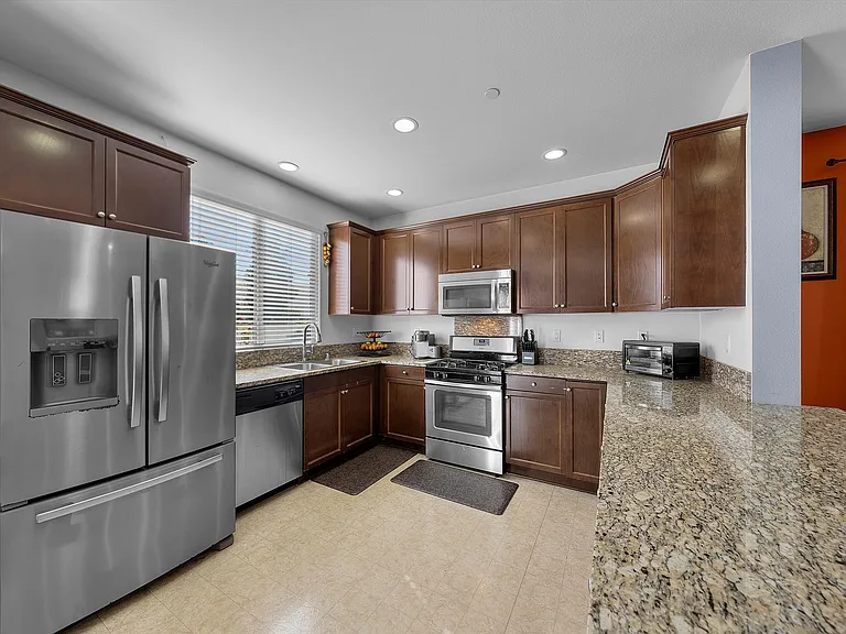 2598 Denali Ct — Photo 23