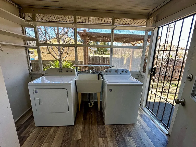 203 S Murdock Ave — Photo 15