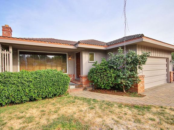 2nd image of 3549 Lynne Way