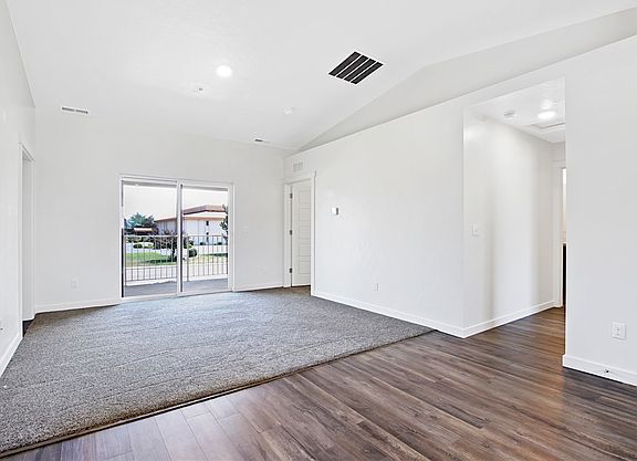 3rd image of 505 Rooster Ln APT 103