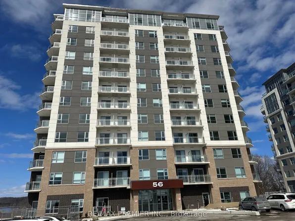 56 Lakeside Ter, Barrie, ON