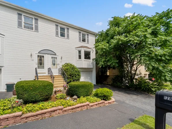 128 Orton Street Ext, Worcester, MA 01604
