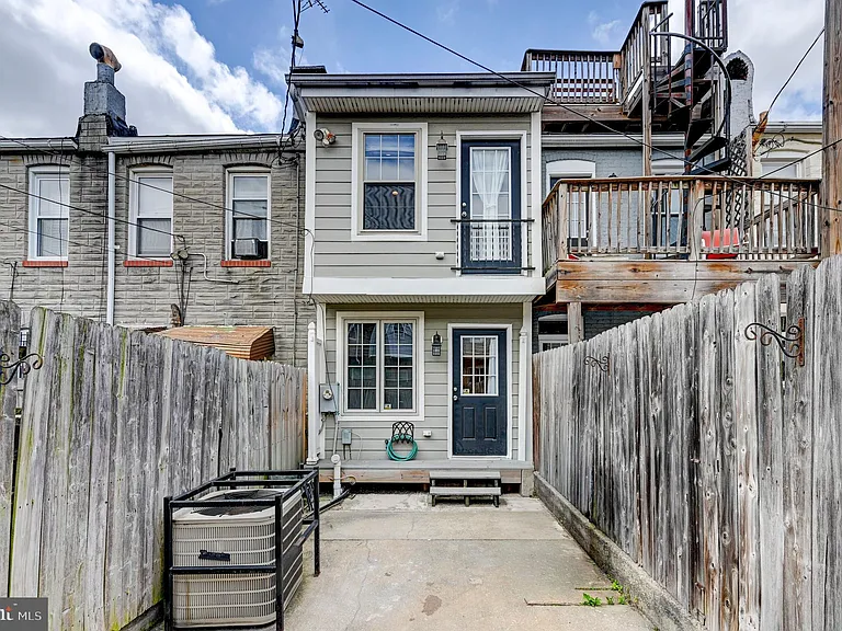 145 N Streeper St — Photo 24