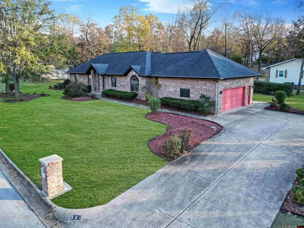 201 N Leatherwood Dr, Mountain Home, AR 72653