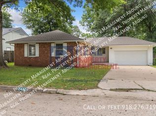 2422 E 57th St S, Tulsa, OK 74105
