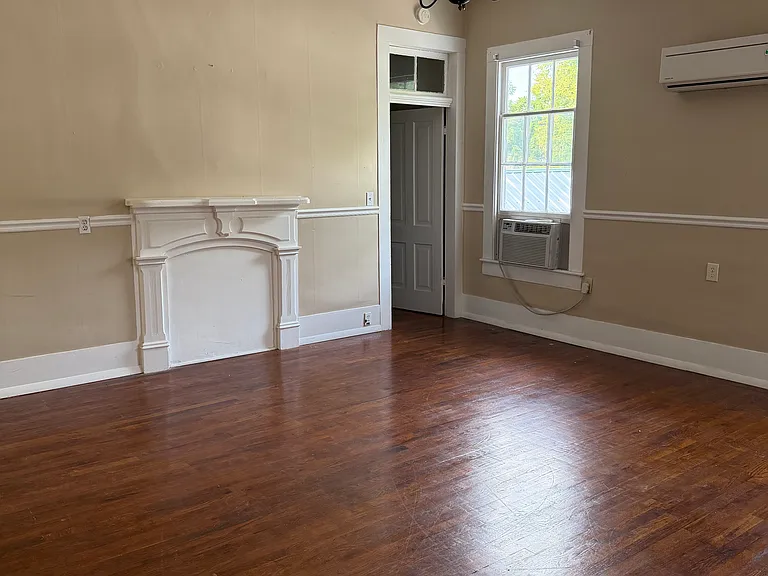 411 N 3rd St #201 — Photo 9