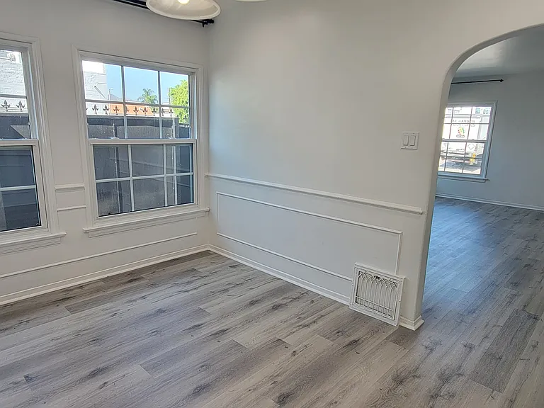 133 N Kings Rd #1/2 — Photo 10