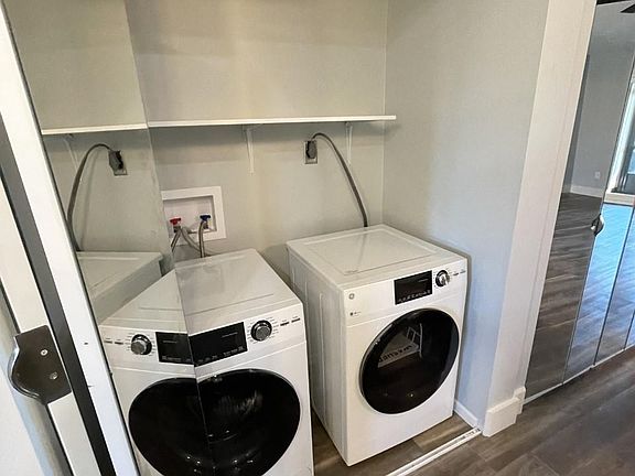 3rd image of 120 Lagoon Ct