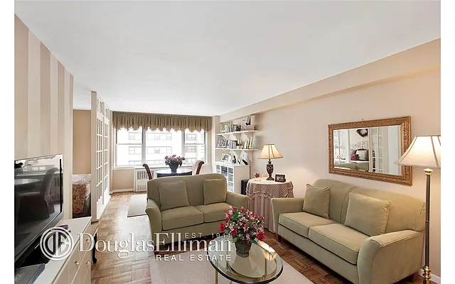 Sold by Douglas Elliman | media 8